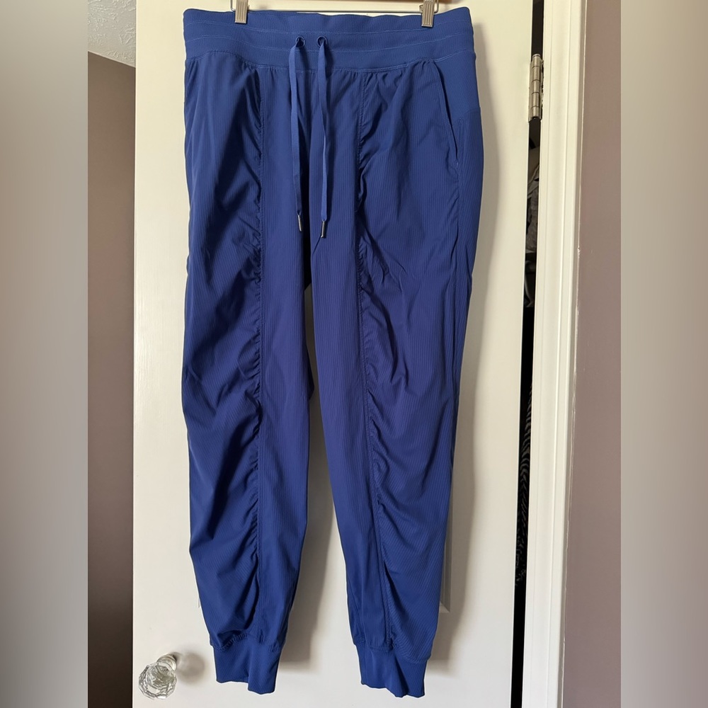 Lululemon dance studio, midrise jogger, full length.